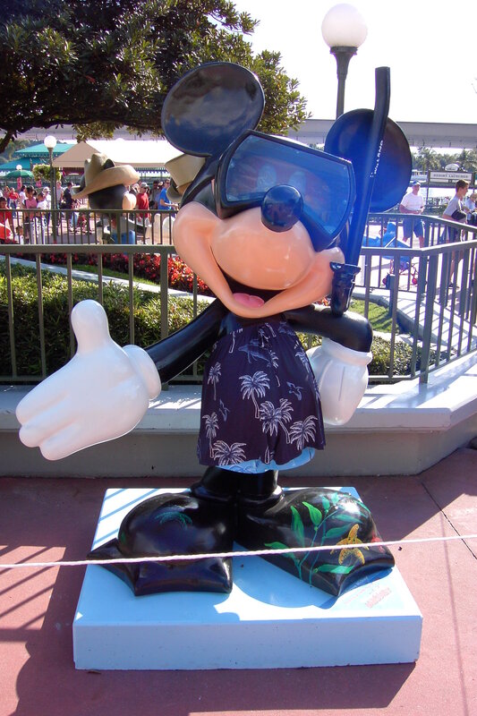Mickey Mouse diving statue