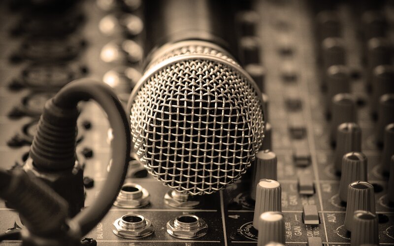 Microphone on audio mixer