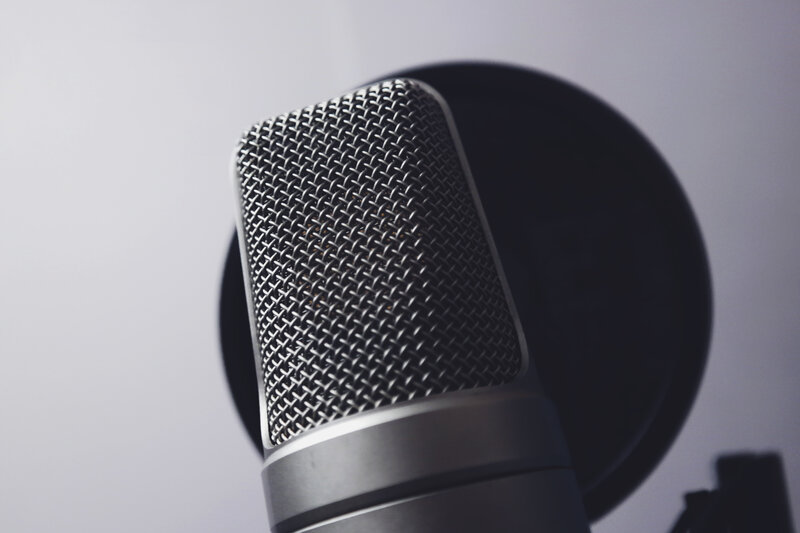 Microphone with Pop Filter