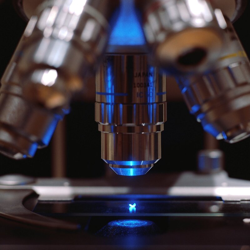 Microscope with blue light