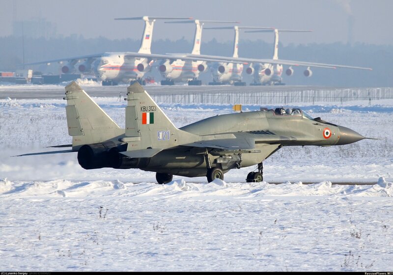 Mig-29 Fighter Jet — Gray, Cold