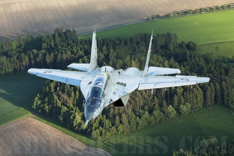 Mig-29 Fighter Jet — Green, Dynamic, Afternoon