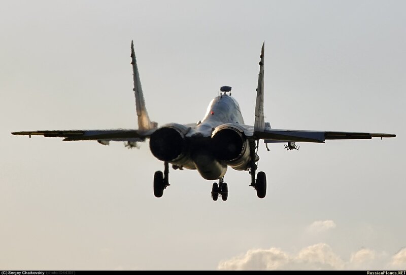 MiG-29 fighter jet landing