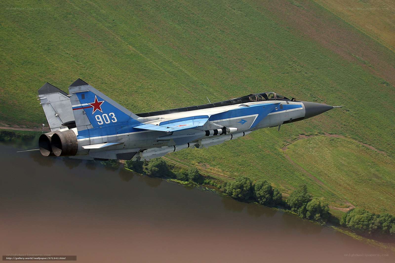 MiG-31 fighter jet in flight