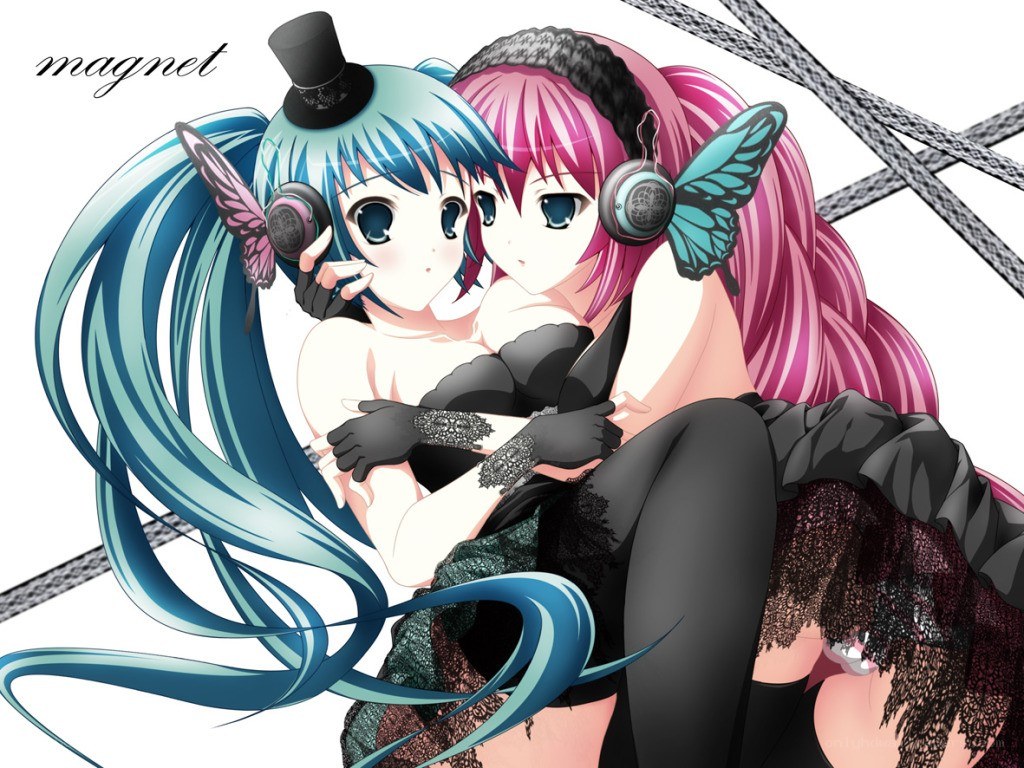 Miku and Rin in a hug