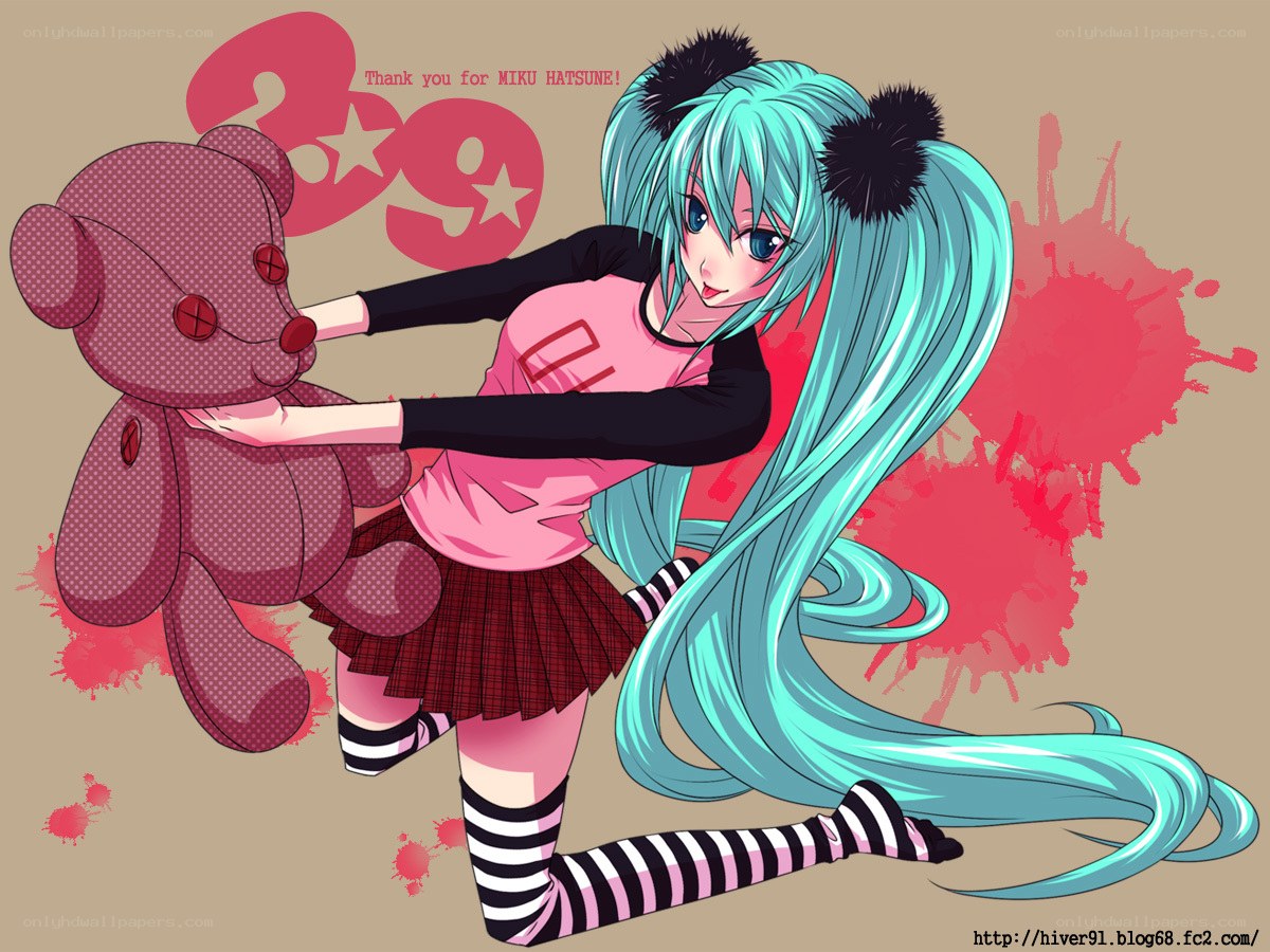 Miku holding a teddy bear