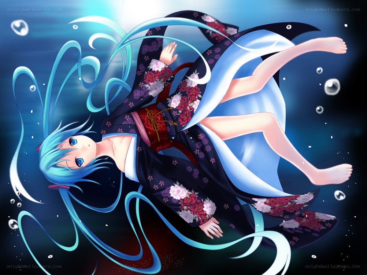 Miku in a kimono underwater