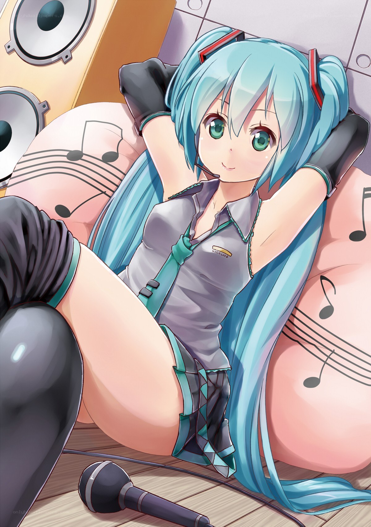 Miku relaxing with music