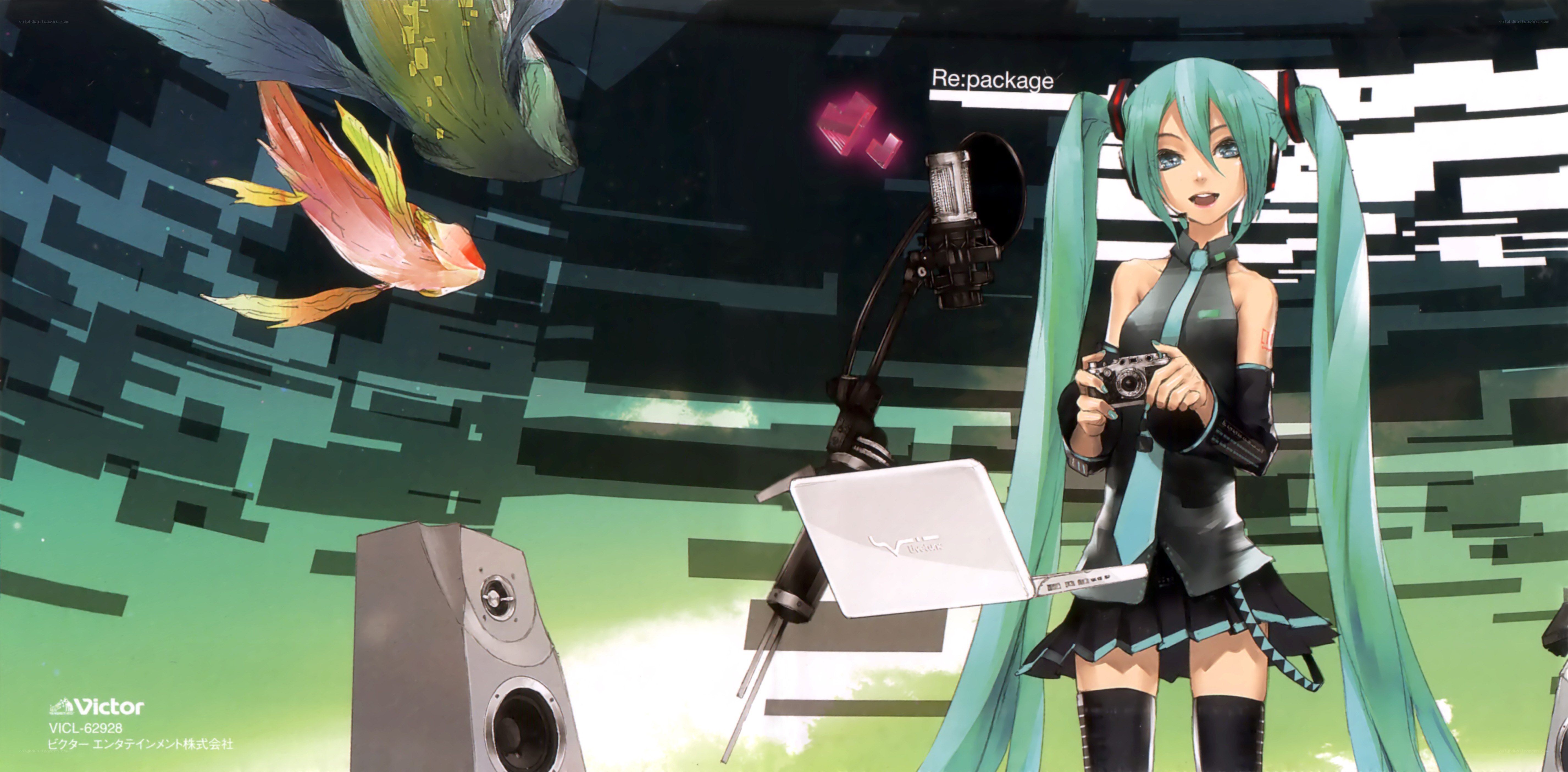 Miku with camera and laptop