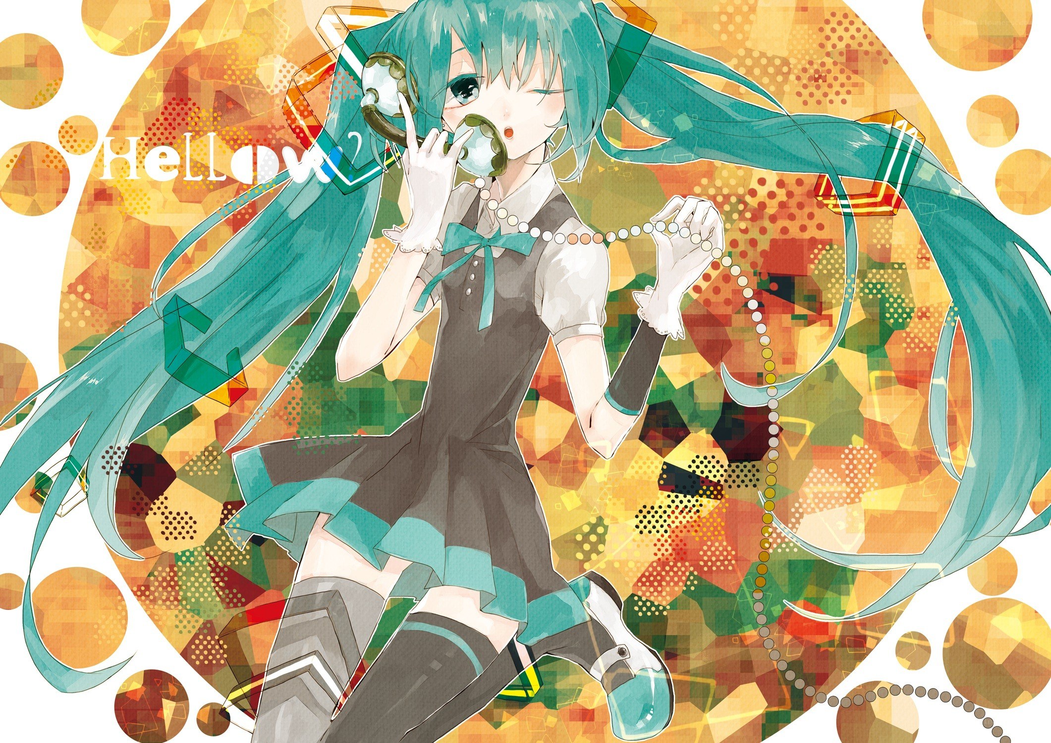 Miku with phone and beads