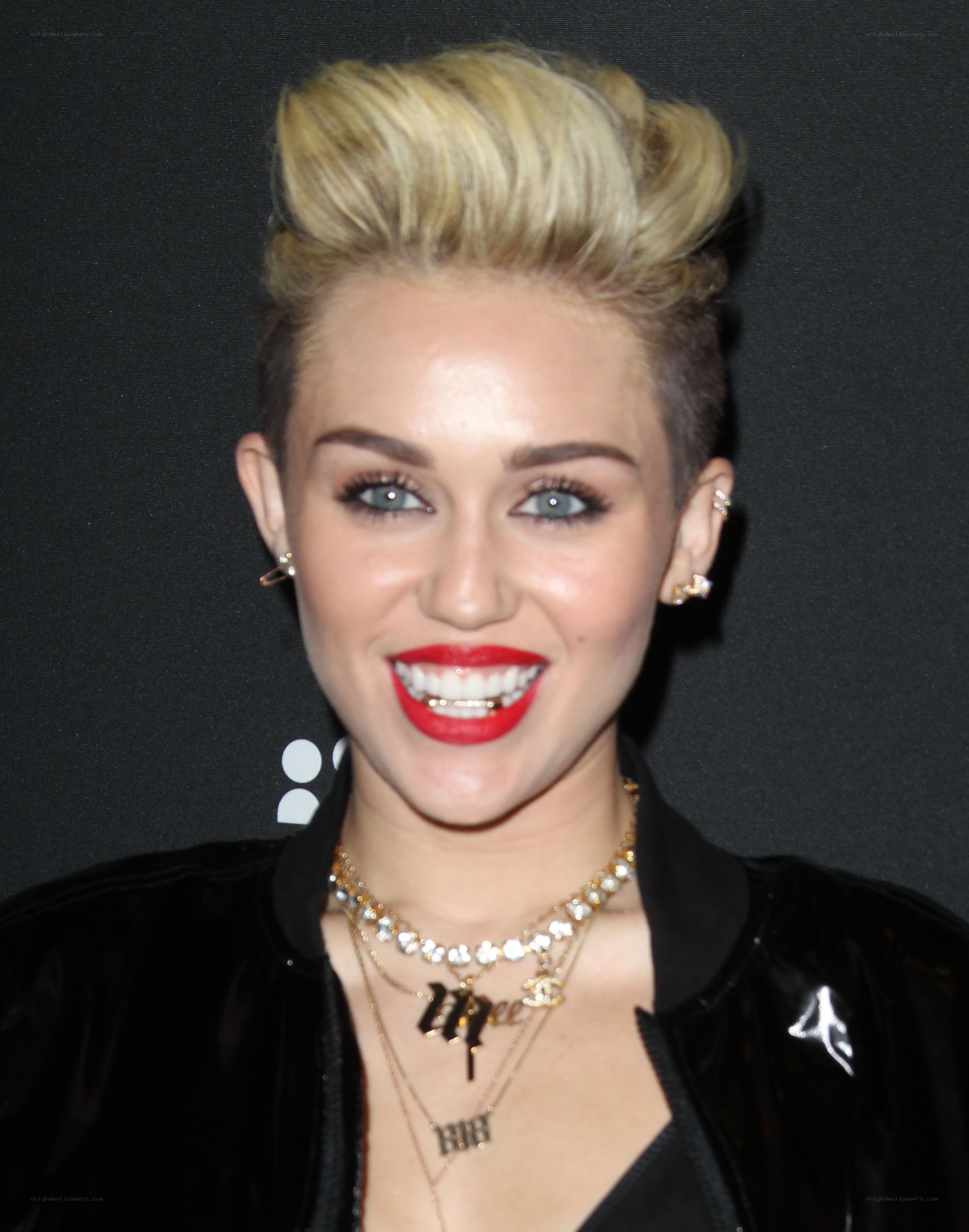 Miley Cyrus at event