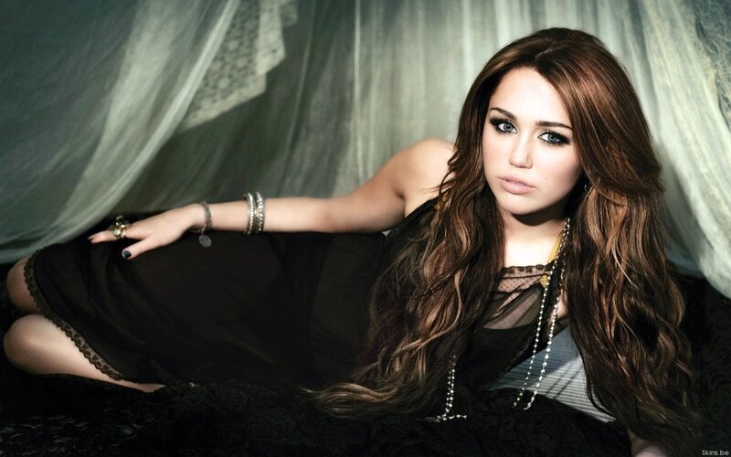 Miley Cyrus in black dress