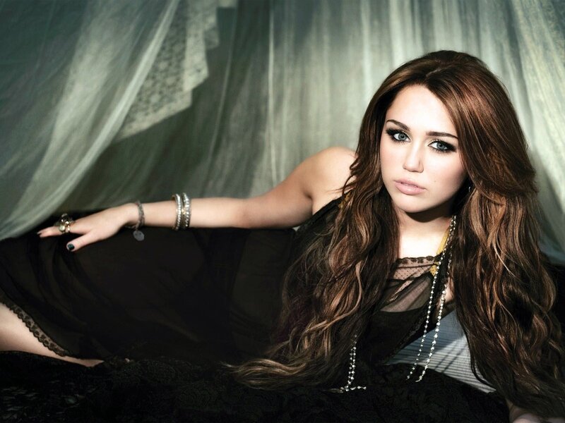 Miley Cyrus in black dress
