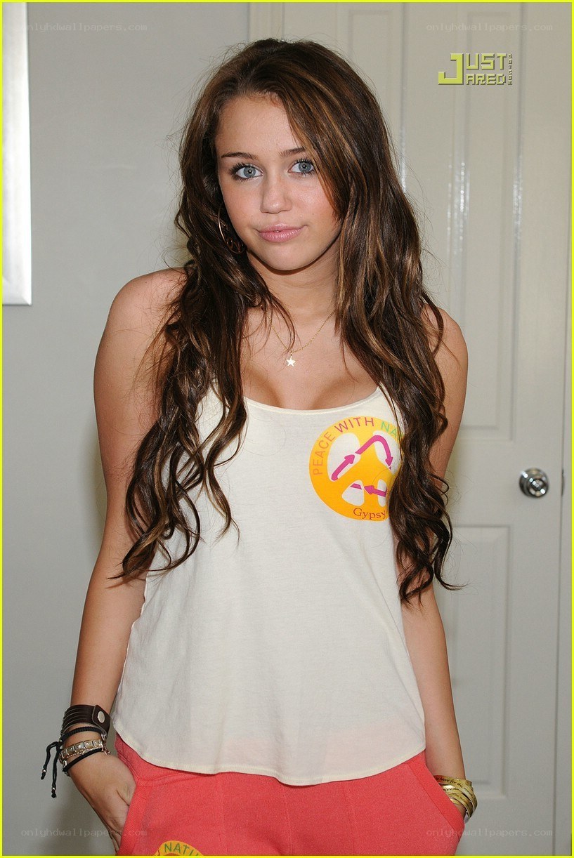 Miley Cyrus in casual wear