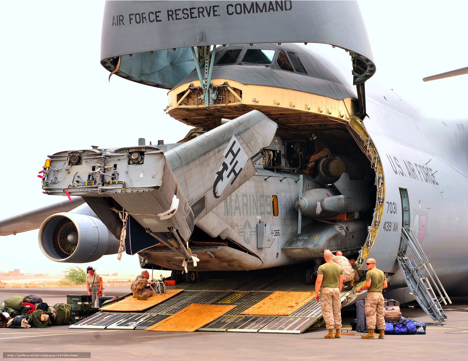 Military aircraft loading operation