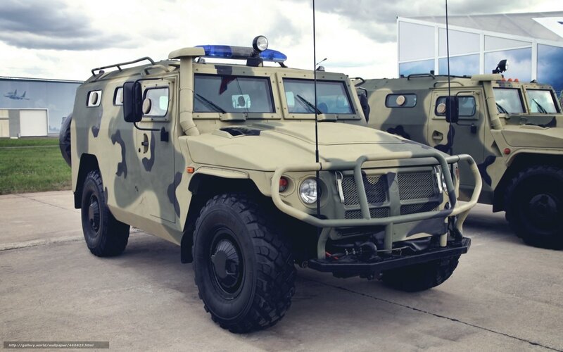 Military armored vehicle