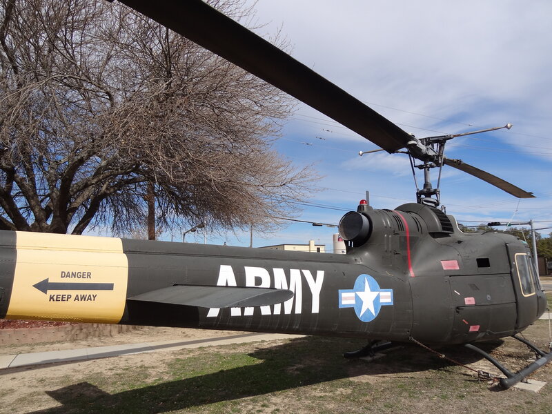 Military Helicopter — Black