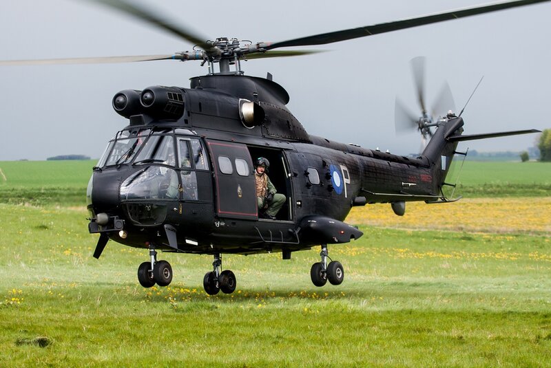 Military Helicopter — Green, Neutral, Afternoon, Photograph, Soldier
