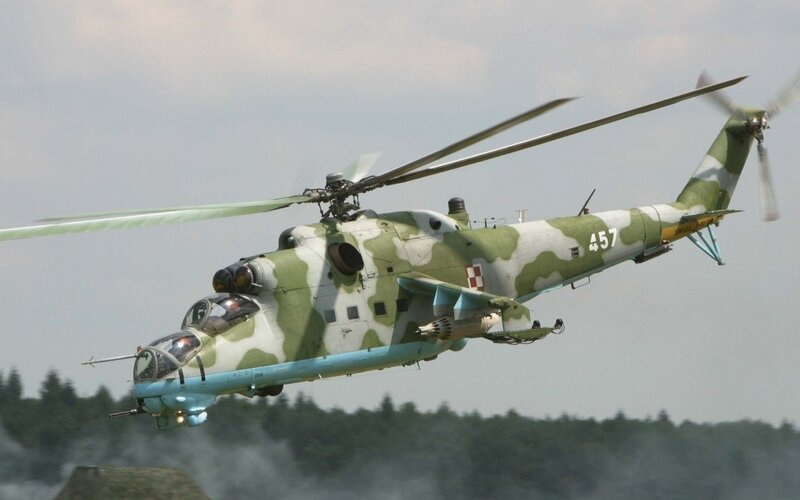 Military Helicopter in Flight — Green, Dynamic