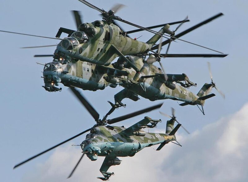 Military Helicopters in Flight — Green, Dynamic