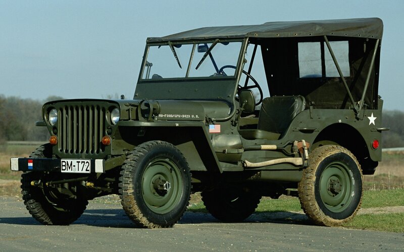 Military Jeep Vehicle — Green