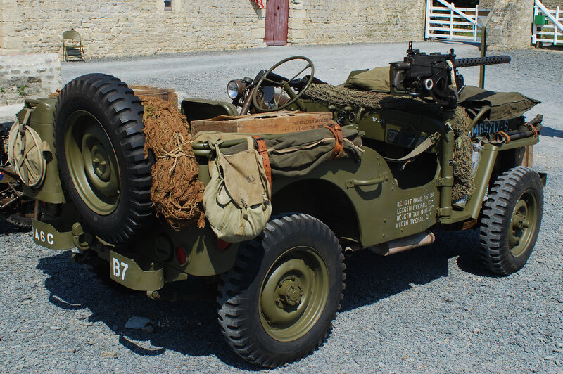 Military jeep with mounted machine gun