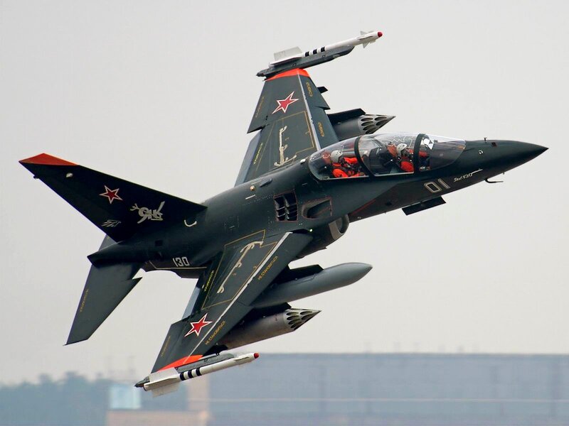 Military Jet in Flight — Black, Dynamic
