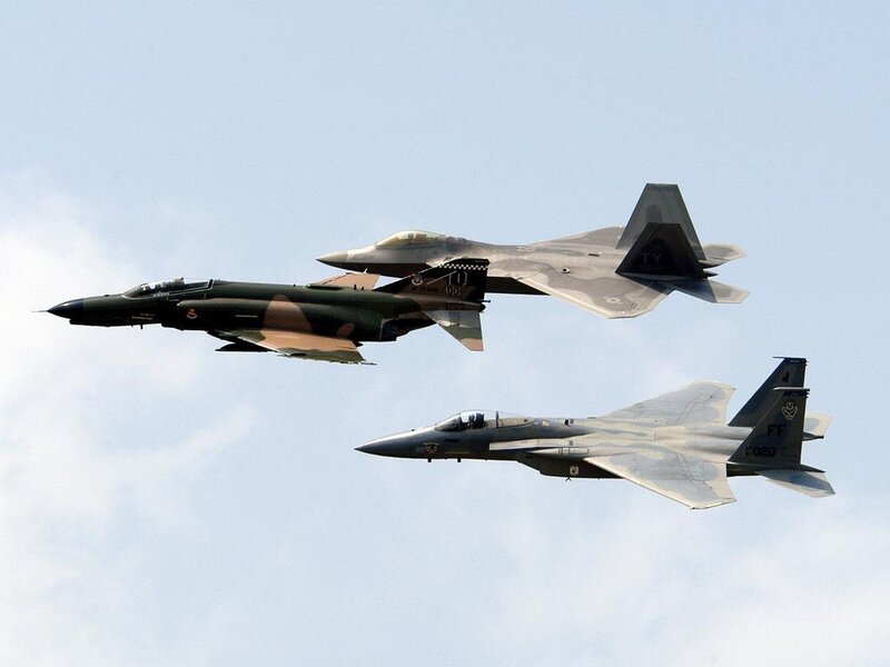Military Jets in Formation — Gray, Dynamic