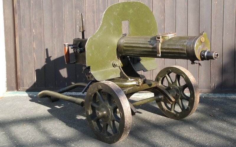 Military machine gun on carriage