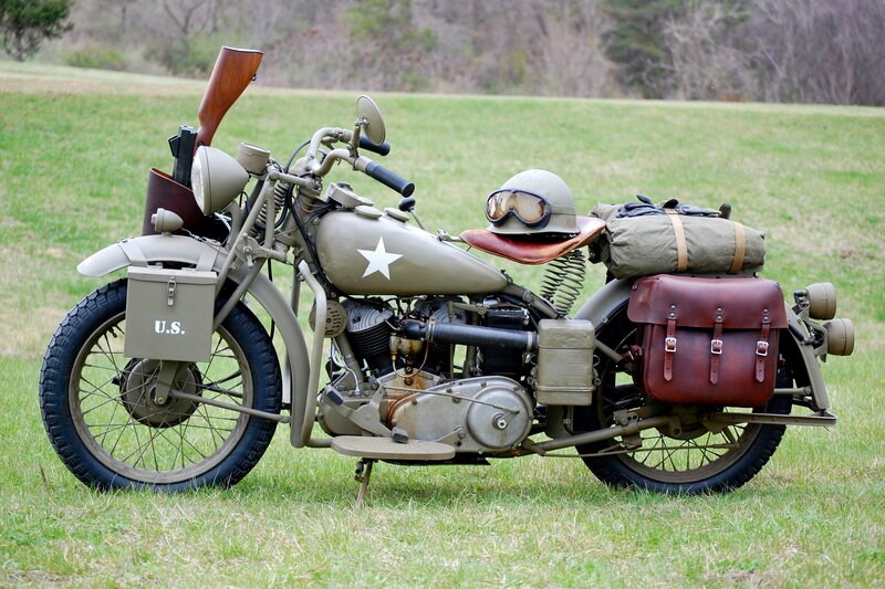 Military Motorcycle — Green, Calm