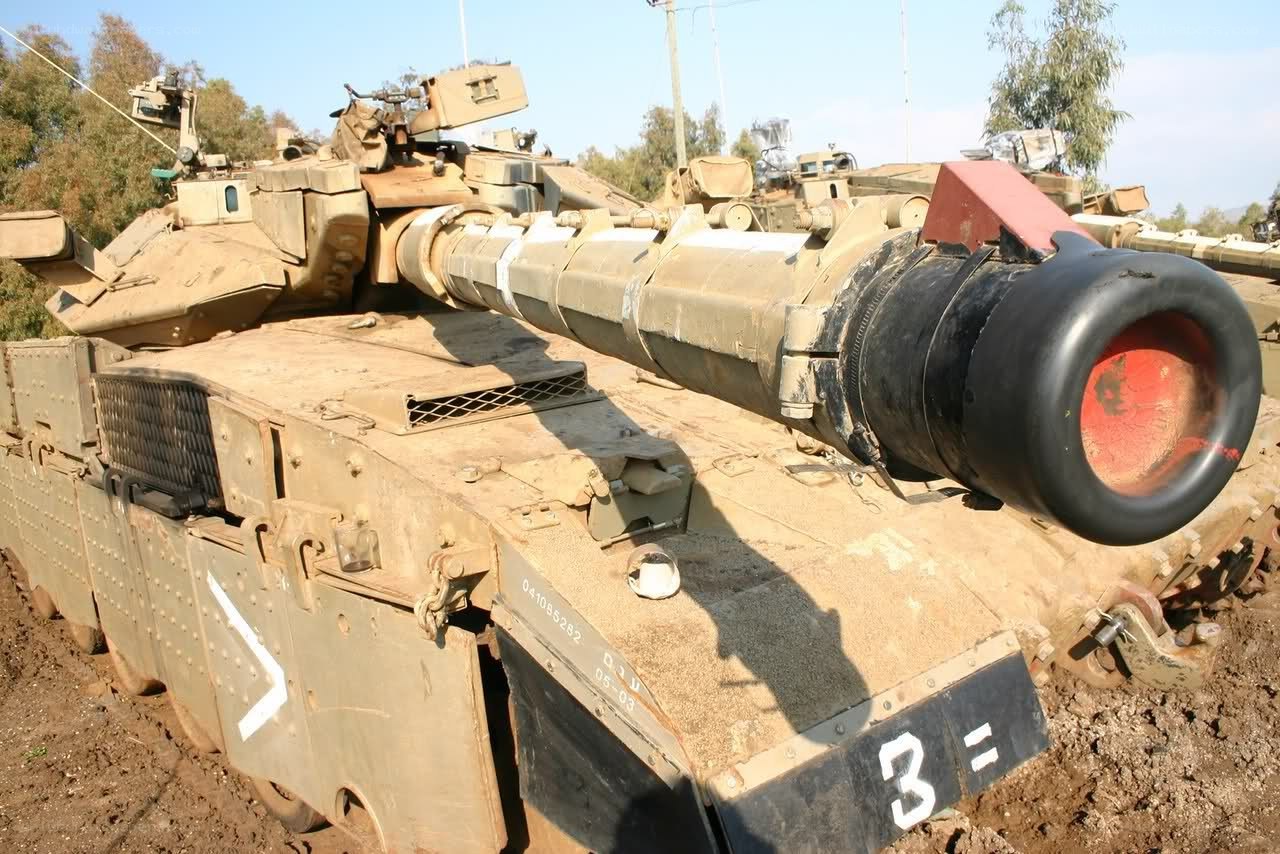 Military tank with cannon