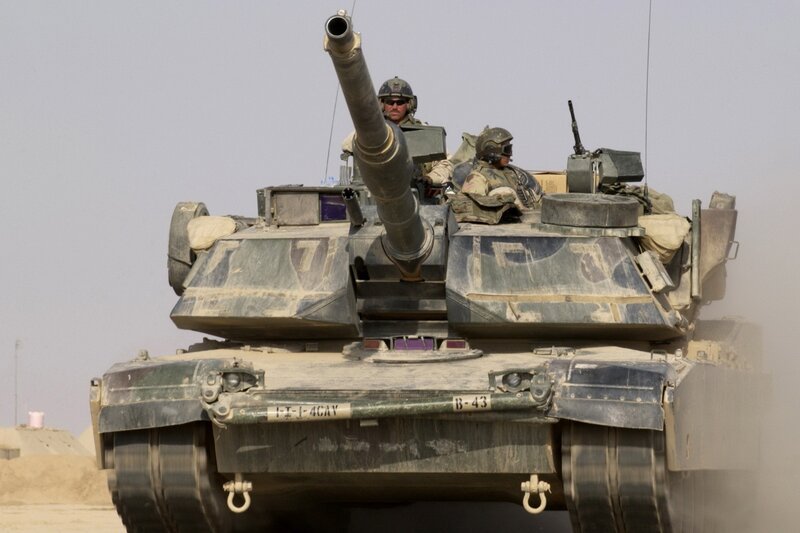 Military Tank with Soldiers — Gray