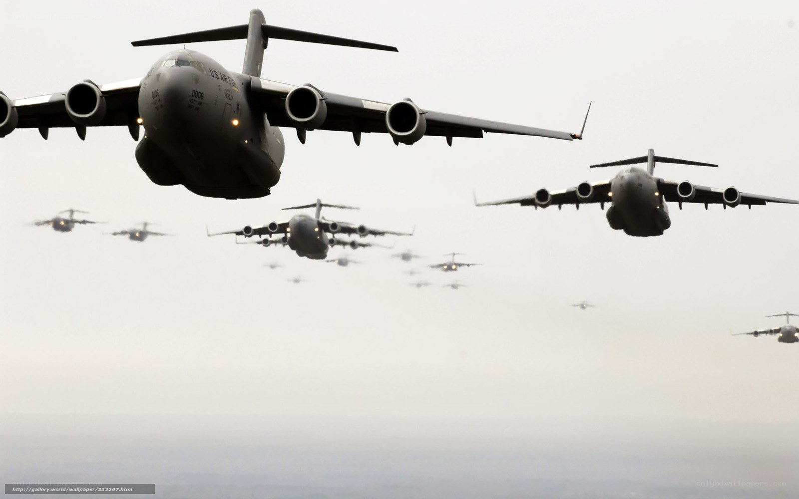 Military transport aircraft formation