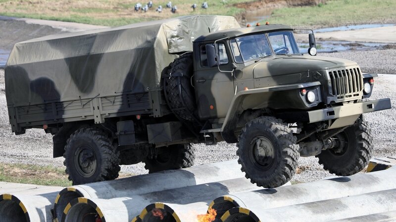 Military Truck on Obstacle — Green