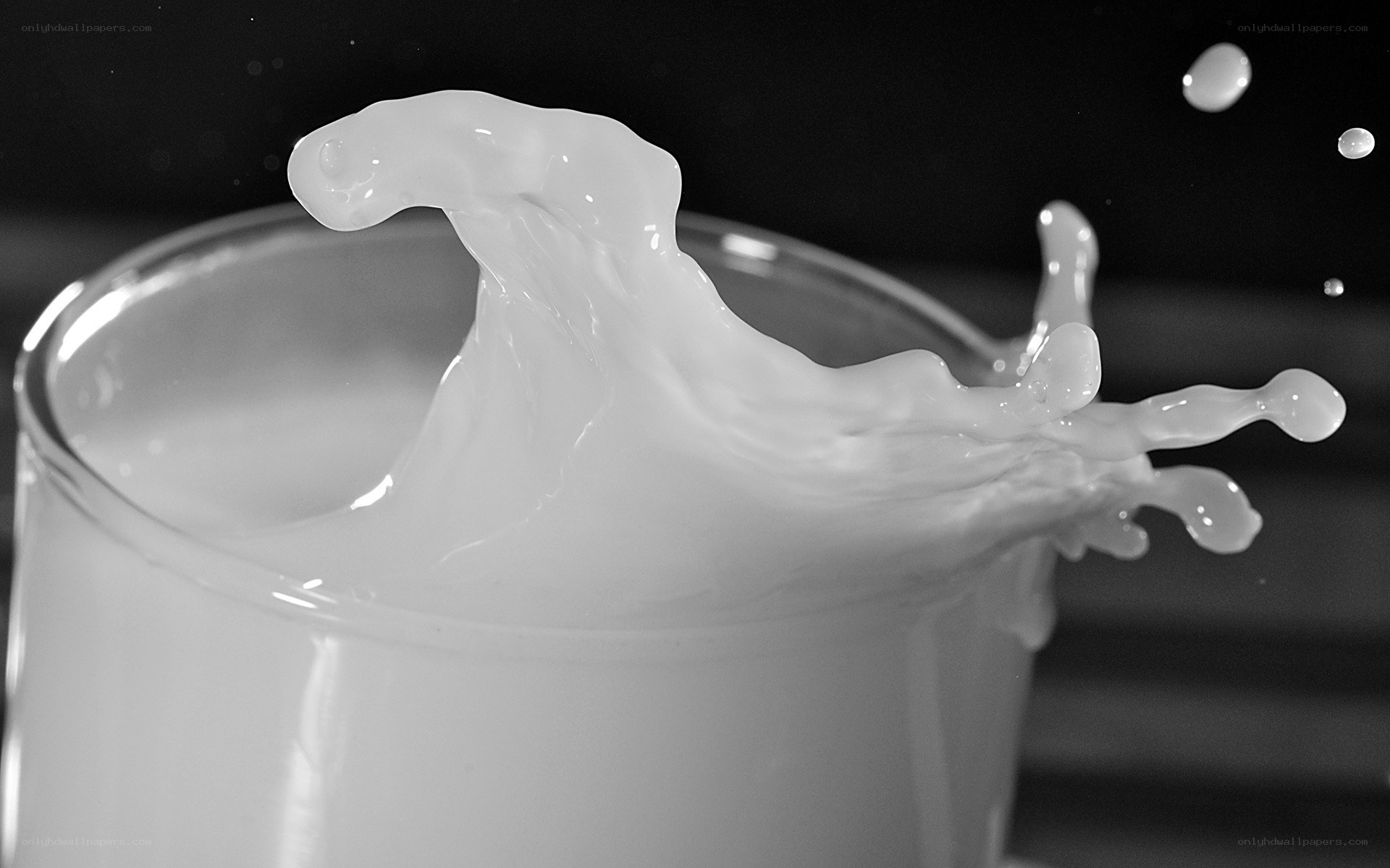 Milk splashing in a glass