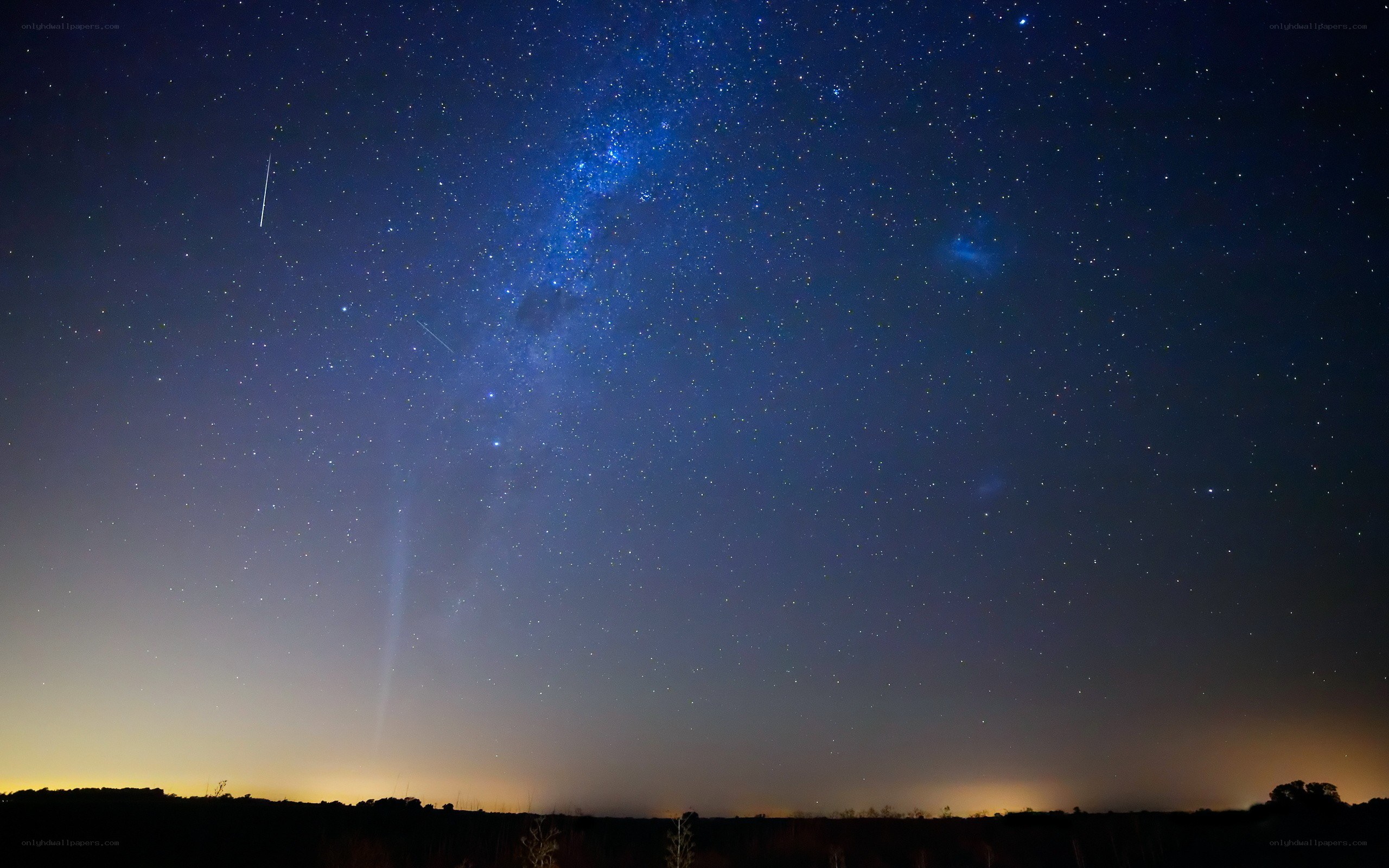 Milky Way and meteor shower