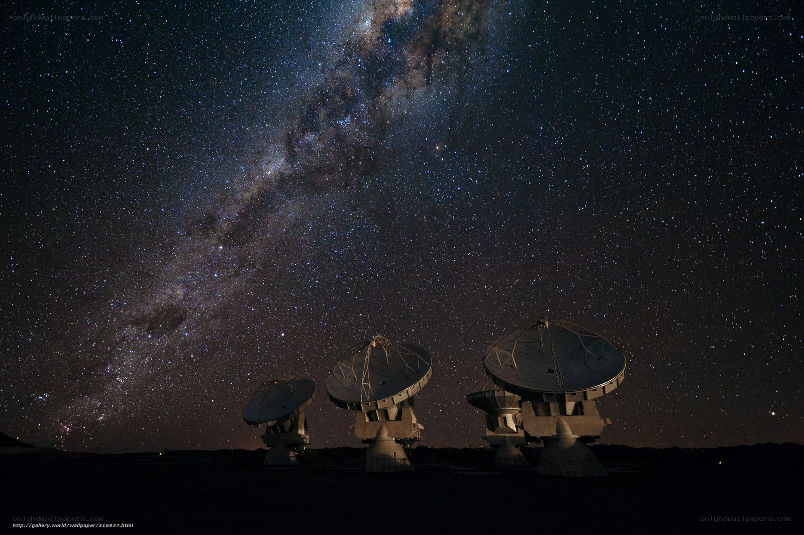 Milky Way over radio telescopes