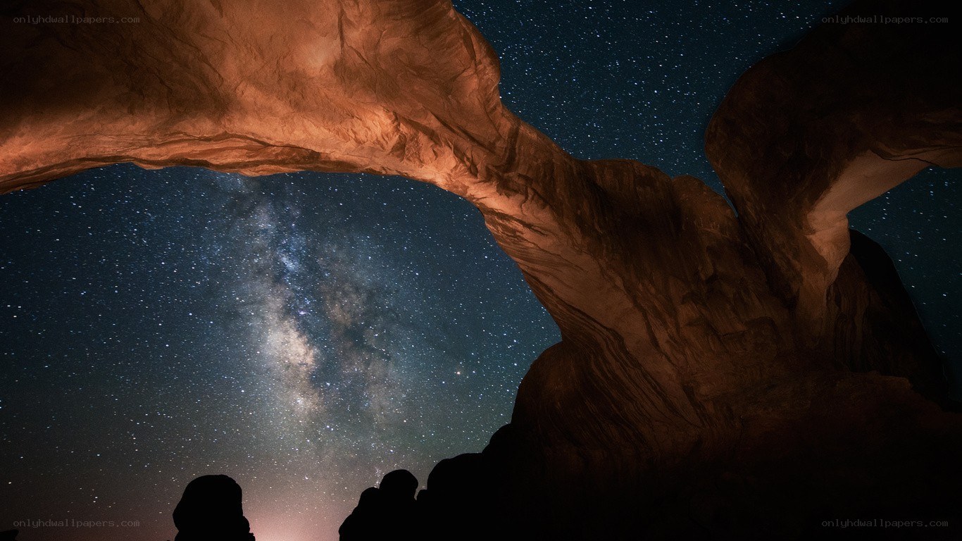 Milky Way over rock arch