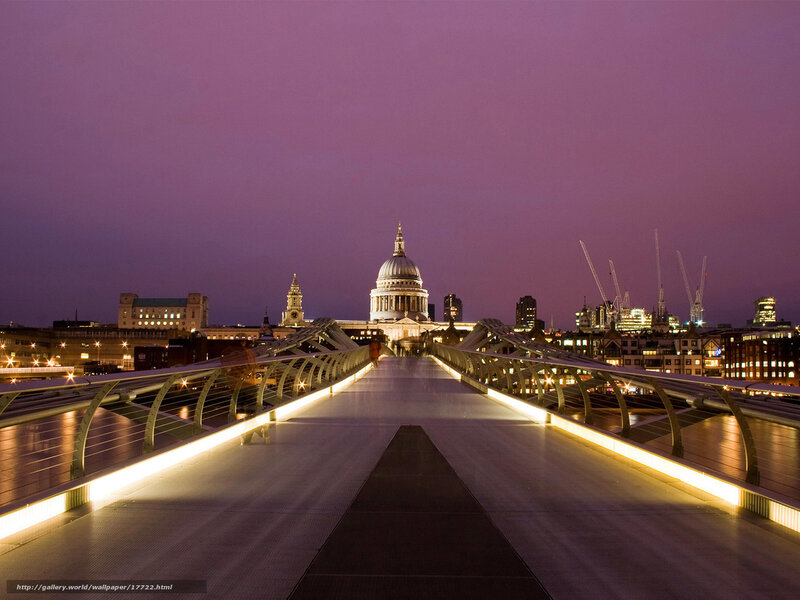 Millennium Bridge at dusk