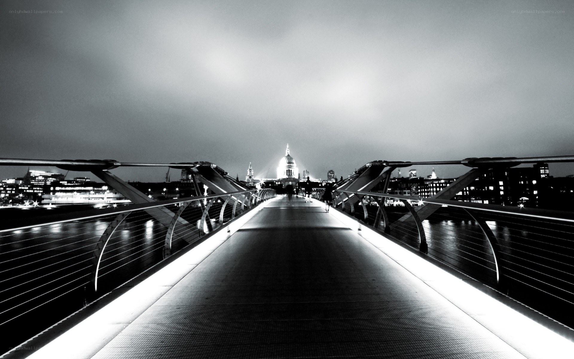 Millennium Bridge at night