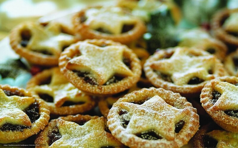 Mince Pies with Star Tops