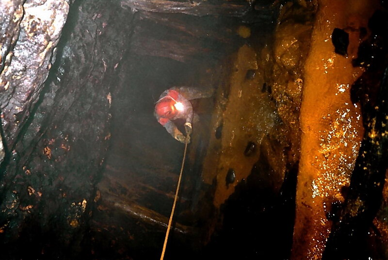 Miner in Tunnel — Black