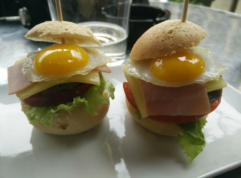 Mini Burgers with Egg