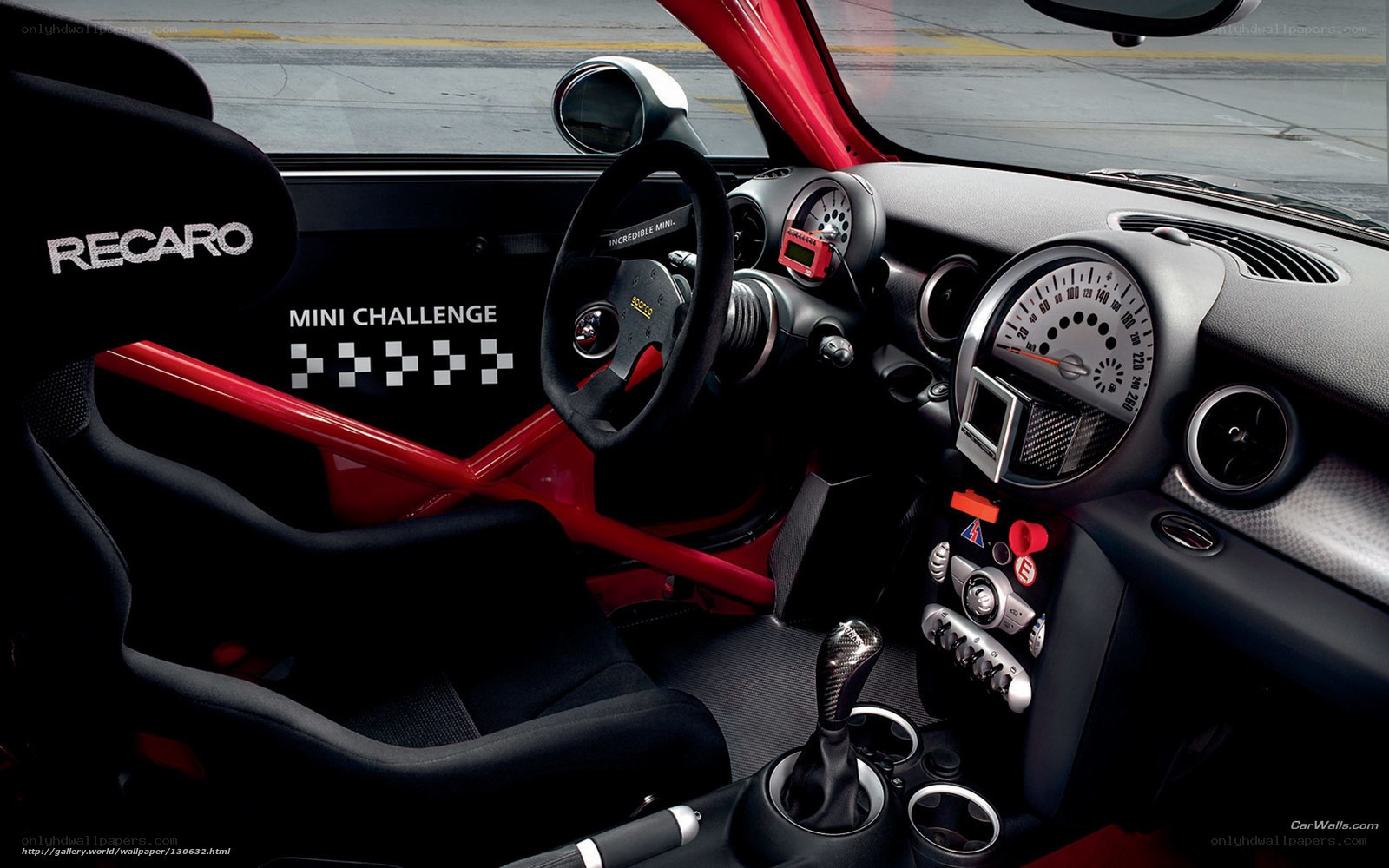 Mini Challenge interior