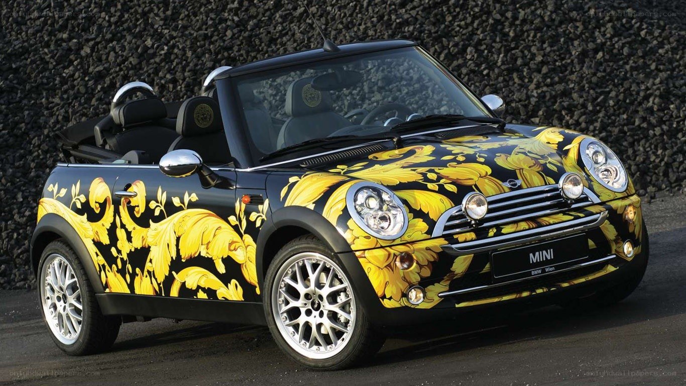MINI convertible with floral design