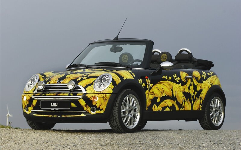 MINI convertible with gold pattern