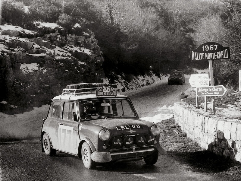 Mini Cooper in rally race