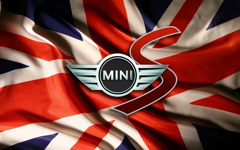 MINI S logo on Union Jack