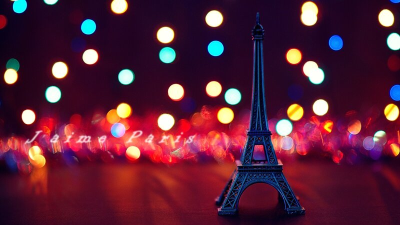 Miniature Eiffel Tower — Red