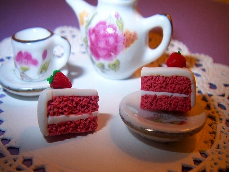 Miniature Red Velvet Cake